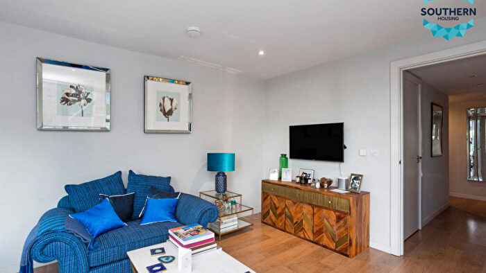 1 Bedroom Flat For Sale In Riverlight Quay, London, SW11
