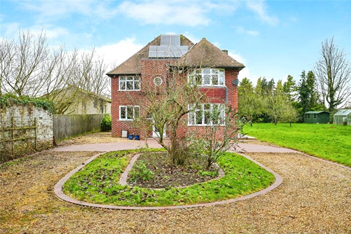 4 Bedroom Detached House For Sale In Eynsham Road, Sutton, Witney, Oxfordshire, OX29