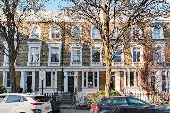 3 Bedroom Terraced House For Sale In Wallace Road, Canonbury, London, N1
