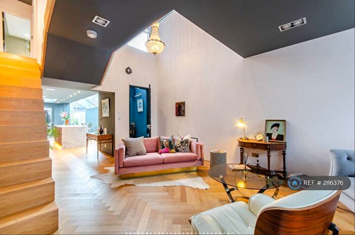 3 Bedroom Terraced House To Rent In London, London, NW10