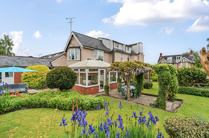 6 Bedroom Detached House For Sale In House With Annexe, Leominster, Herefordshire, HR6