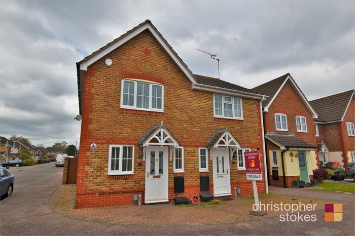 2 Bedroom Semi-Detached House To Rent In Dairyglen Avenue, Cheshunt, Hertfordshire, EN8