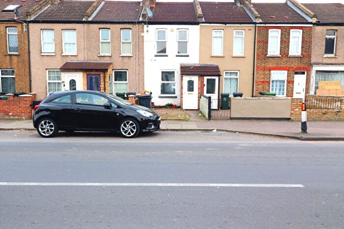 3 Bedroom Terraced House To Rent In St. Vincents Road, Dartford, DA1