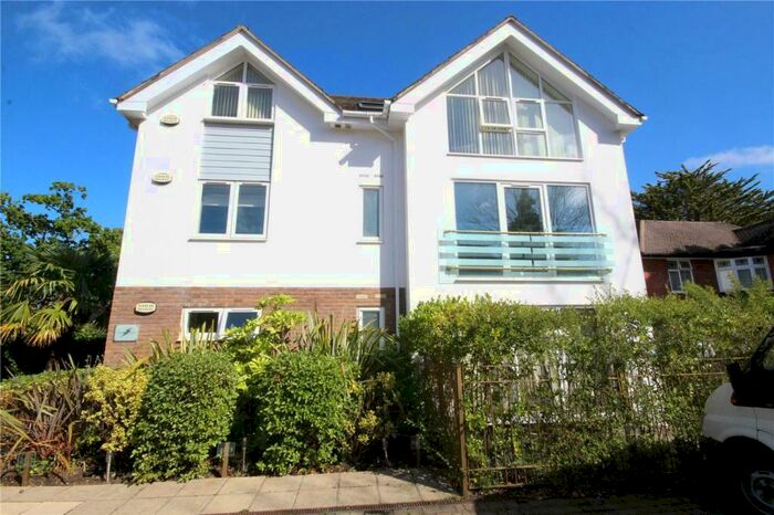 2 Bedroom Flat To Rent In Penn Hill Avenue, Parkstone, Poole, BH14