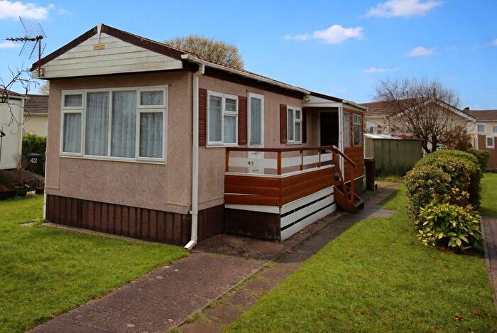 1 Bedroom Property For Sale In Shipbourne Road, Tonbridge, TN10