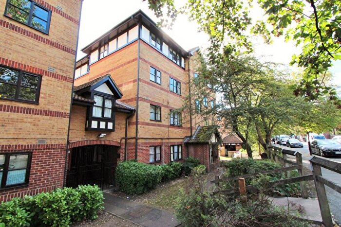 1 Bedroom Flat To Rent In Somerset Gardens, White Hart Lane, Tottenham, London, N17