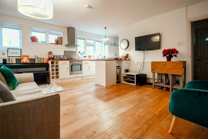 2 Bedroom Apartment To Rent In Rhyl Street, London, NW5