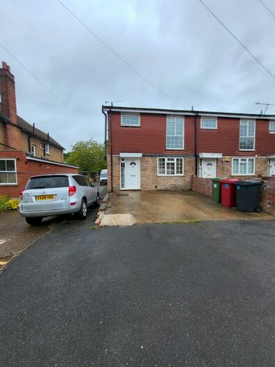 3 Bedroom End Of Terrace House To Rent In Sussex Place, Slough, SL1