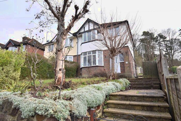 3 Bedroom Semi-Detached House To Rent In Wardown Crescent, Luton, Bedfordshire, LU2