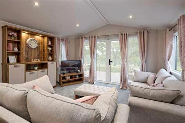 2 Bedroom Caravan For Sale In Belle Aire Holiday Park, NR29