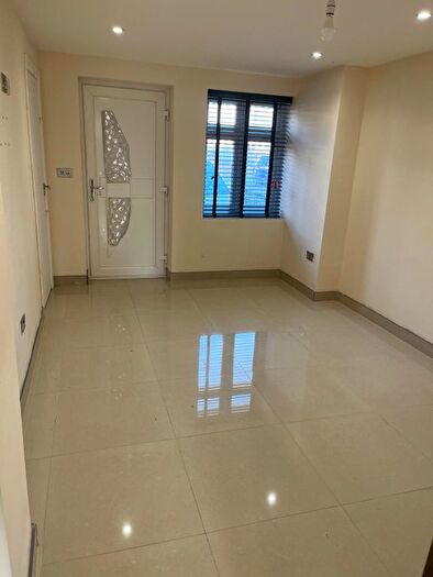 Studio To Rent In Victoria Road, Ruislip, Greater London, HA4