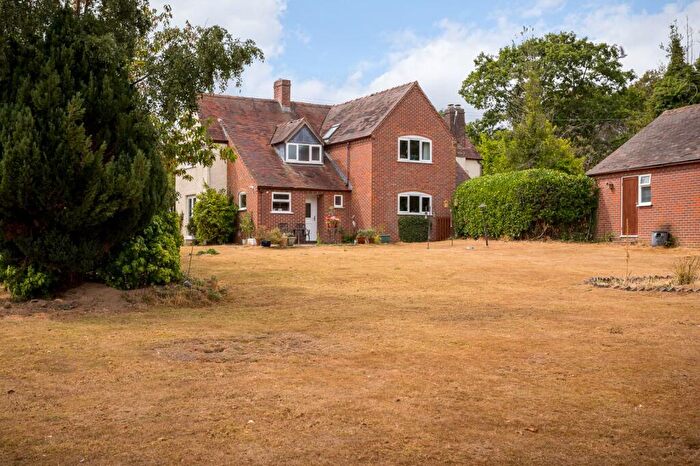 4 Bedroom Detached House For Sale In Callow Hill, Kidderminster, DY14