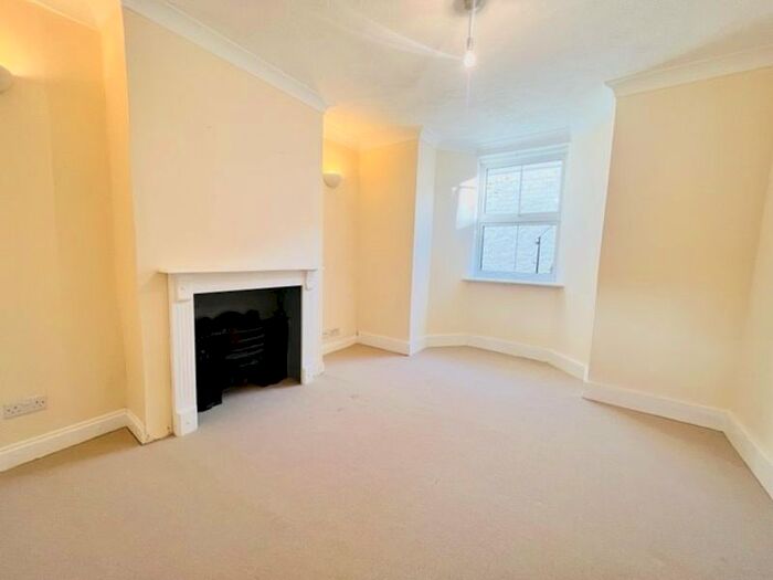 1 Bedroom Flat To Rent In Hardy Street, Maidstone ME14
