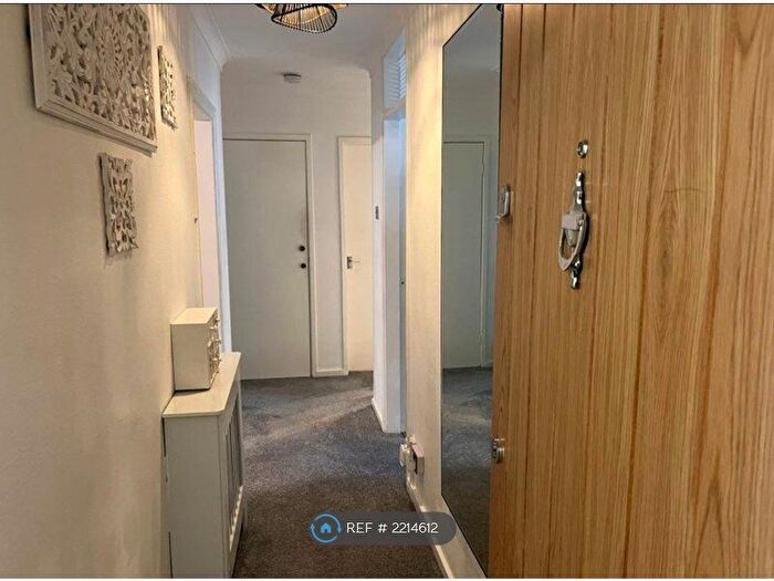 2 Bedroom Flat To Rent In Walsall, Walsall, WS1