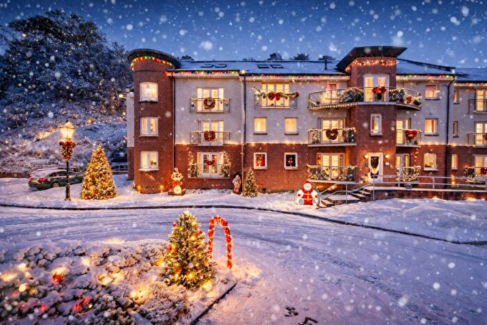 2 Bedroom Flat For Sale In Toward, Greenock Road, Wemyss Bay, PA18