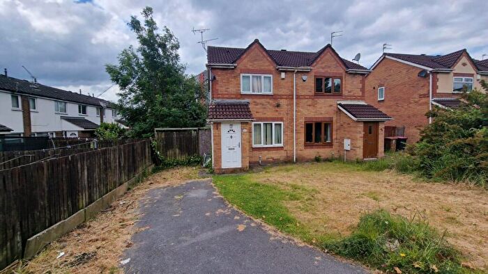 2 Bedroom Semi-Detached House To Rent In Windmill Avenue, Salford, M5