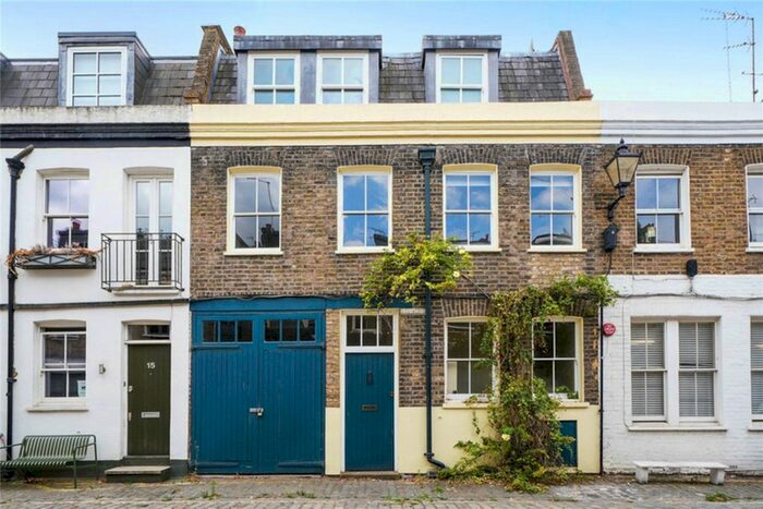 2 Bedroom Mews To Rent In Pindock Mews, London, W9