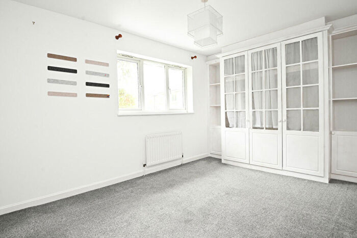 4 Bedroom Detached House For Sale In Stonecrop Drive, Harrogate, HG3