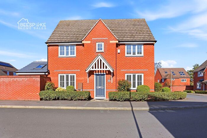 3 Bedroom Detached House For Sale In Farnsfield, NG22