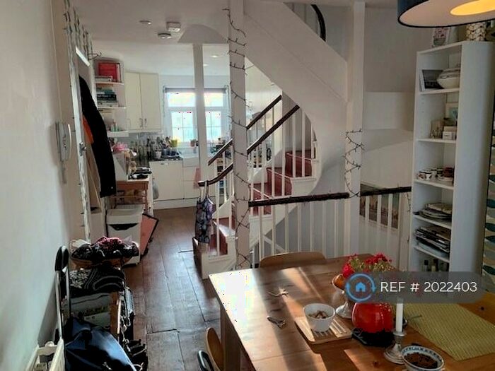 3 Bedroom Terraced House To Rent In Sillwood Street, Brighton, BN1