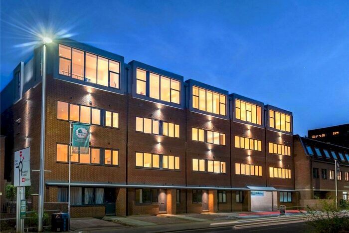 1 Bedroom Apartment To Rent In Woking, GU21