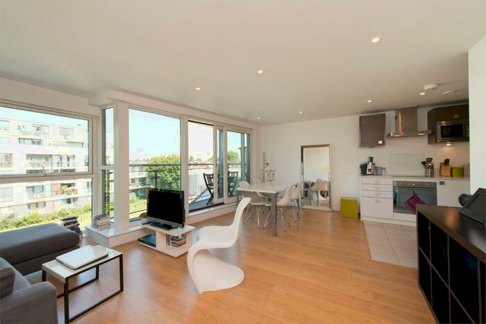2 Bedroom Apartment To Rent In Angel Wharf, N1