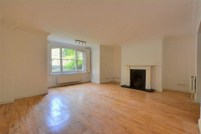 2 Bedroom Flat To Rent In Bennett Park, Blackheath, London, SE3