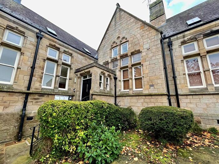 2 Bedroom Apartment For Sale In Town Street, Rodley, LS13