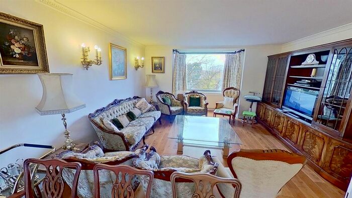 1 Bedroom Flat To Rent In Kensington, Serlby Court, Somerset Square, London, W14