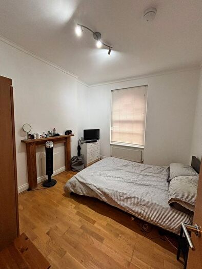 1 Bedroom Flat To Rent In Tysoe Street, London, EC1R