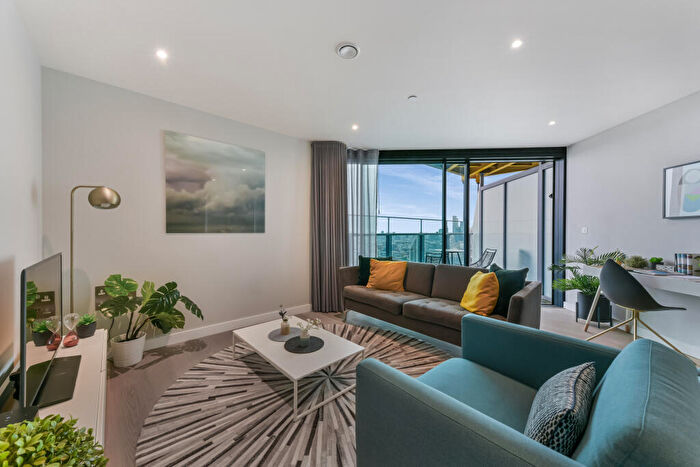 1 Bedroom Apartment To Rent In Uncle Elephant And Castle, Churchyard Row, SE11