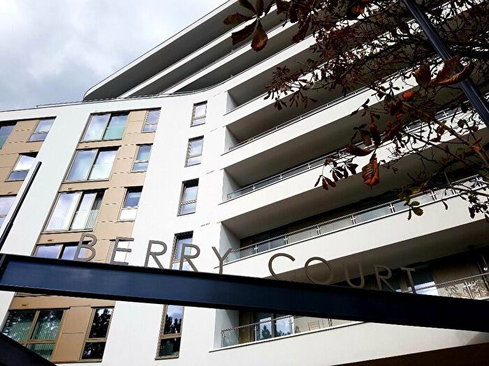 1 Bedroom Apartment To Rent In St. Peters Road, Bournemouth, Dorset, BH1