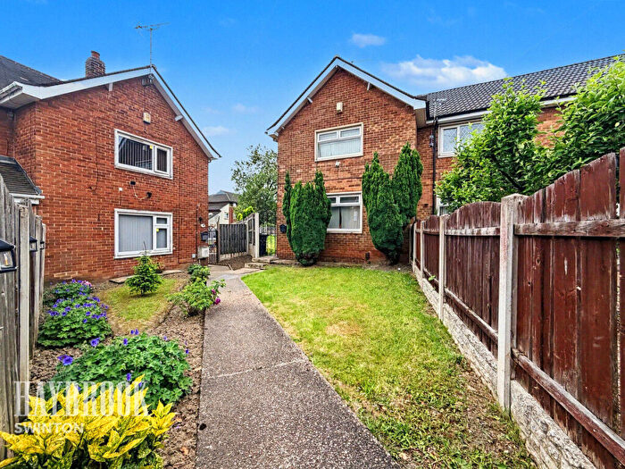 2 Bedroom End Of Terrace House For Sale In Reader Crescent, Mexborough, S64