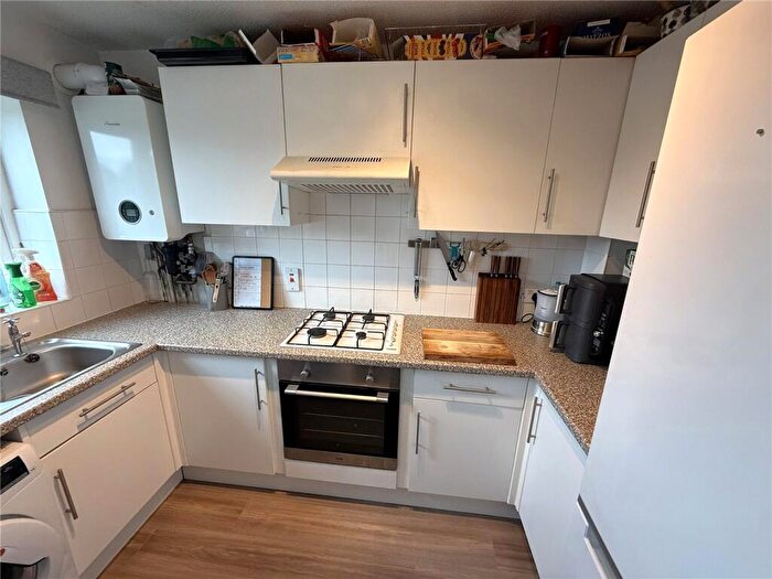 2 Bedroom End Of Terrace House To Rent In Gardenia Drive, Tiverton, Devon, EX16