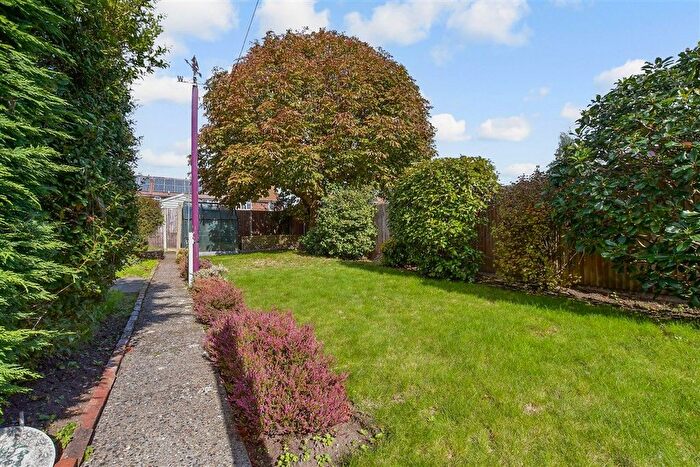 3 Bedroom Semi-detached House For Sale In Godwyn Road, Deal, Kent, CT14