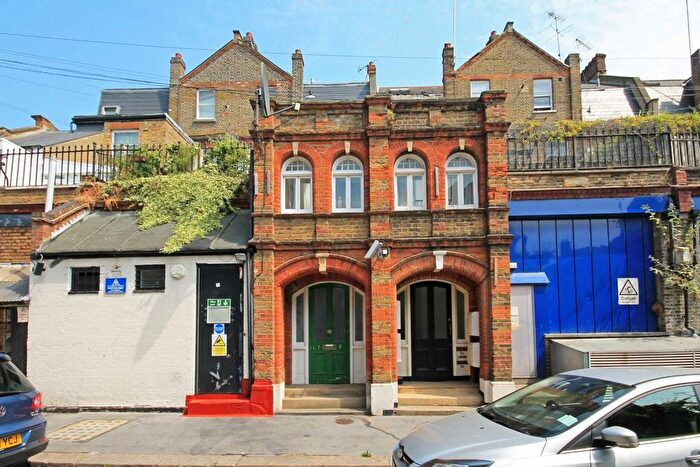 1 Bedroom Flat To Rent In Epirus Mews, London, SW6