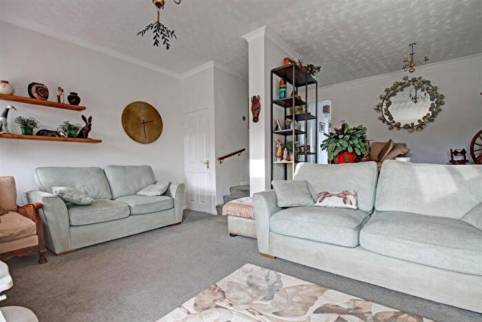 5 Bedroom Detached House For Sale In Coverside Road, Great Glen, Leicestershire, LE8