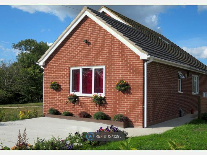 4 Bedroom Bungalow To Rent In London Road, Lowestoft, NR33