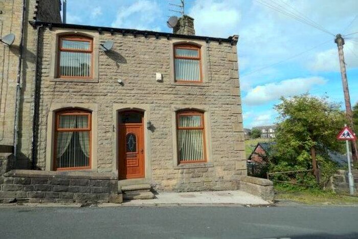 2 Bedroom Cottage To Rent In Church Street, BB8