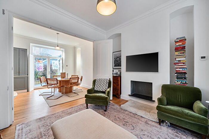 5 Bedroom Terraced House For Sale In Albion Road, Stoke Newington, N16