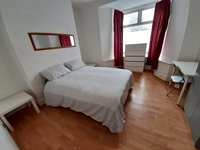 5 Bedroom House To Rent In Norfolk Street, Mount Pleasant, Swansea, SA1