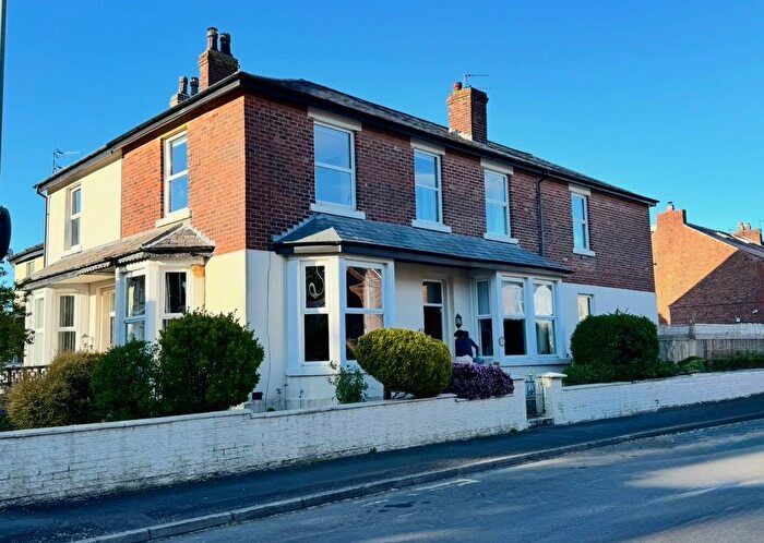 5 Bedroom Semi-detached House For Sale In Hayfield Avenue, Poulton-Le-Fylde, FY6