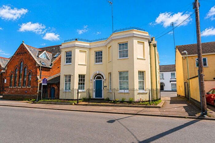 1 Bedroom Flat For Sale In Bennington Street, Cheltenham Town Centre, GL50