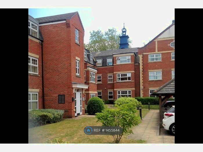 2 Bedroom Flat To Rent In The Clock Tower, Woking, GU21