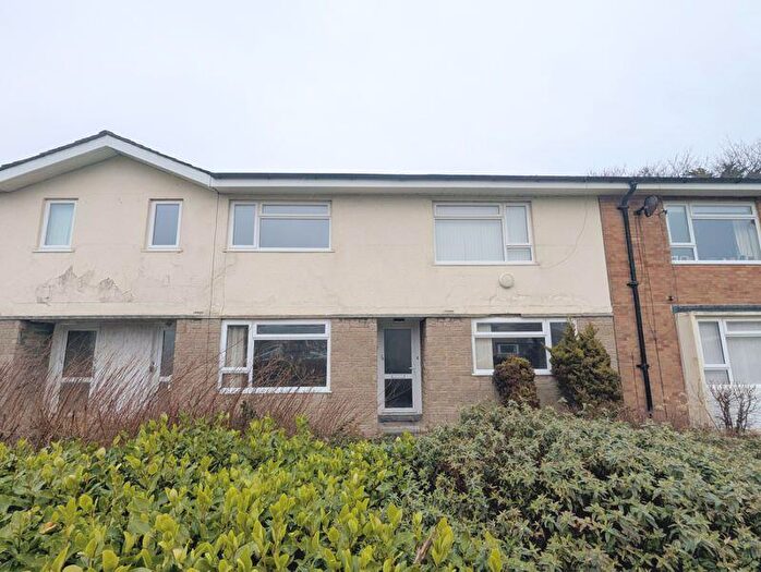 2 Bedroom Apartment To Rent In Ground Floor Apartment, Warren Court, Westcliffe Road, Southport, PR8