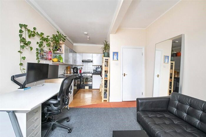 1 Bedroom Flat To Rent In Deptford High Street, London, SE8