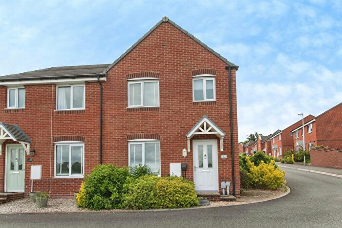 3 Bedroom Semi Detached House For Sale In Allotment Approach, Tiverton, EX16