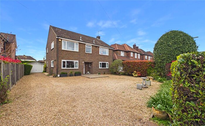 4 Bedroom Detached House For Sale In Ormonde Road, Horsell, Surrey, GU21