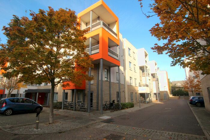 2 Bedroom Flat To Rent In Glenalmond Avenue, Cambridge CB2