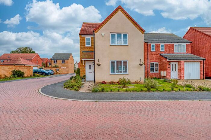 3 Bedroom Detached House For Sale In Pascoe Drive, Ormesby, NR29